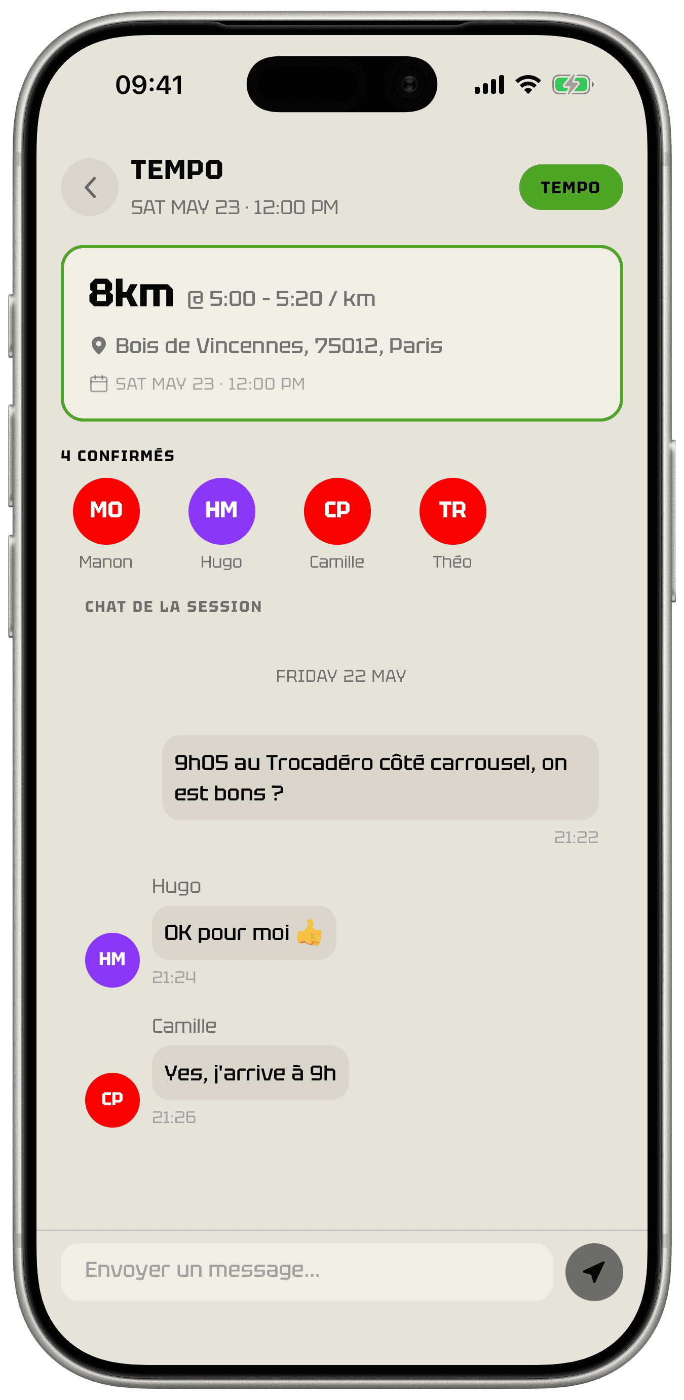Détails d'une sortie Tempo Run avec les coureurs confirmés et le chat de session.
